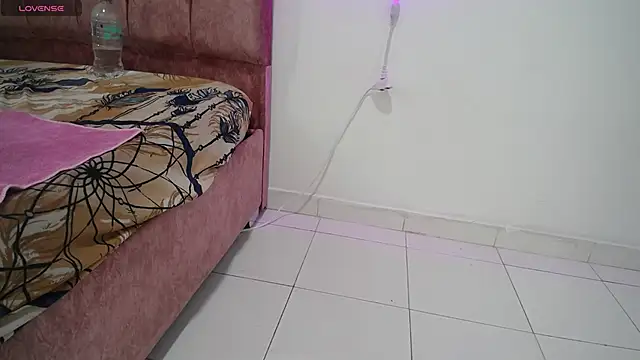 Snapshot of AMBER_LOVE22 chatting on 14, 12, 2024 AMBER LOVE22 online show from 14, 12, 2024