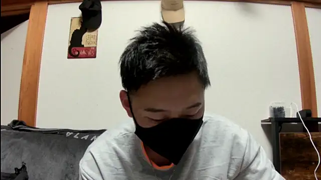 Snapshot of tuki_fu chatting on 22, 12, 2024 tuki fu online show from 22, 12, 2024