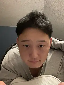 Snapshot of tuki_fu chatting on 17, 11, 2025 tuki fu online show from 17, 11, 2025