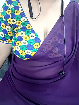 Snapshot of Yours_Radika chatting on 2, 1, 2025 Yours Radika online show from 2, 1, 2025