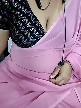 Snapshot of Yours_Radika chatting on 7, 2, 2025 Yours Radika online show from 7, 2, 2025