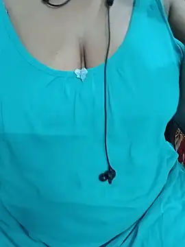 Snapshot of Yours_Radika chatting on 17, 2, 2025 Yours Radika online show from 17, 2, 2025