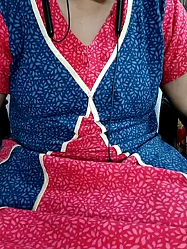 Snapshot of Yours_Radika chatting on 21, 2, 2025 Yours Radika online show from 21, 2, 2025