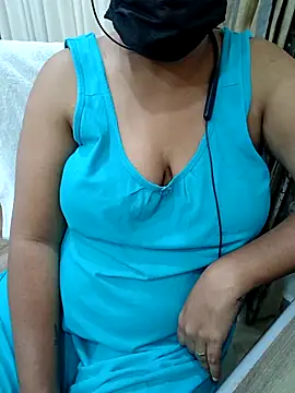 Snapshot of Yours_Radika chatting on 22, 2, 2025 Yours Radika online show from 22, 2, 2025