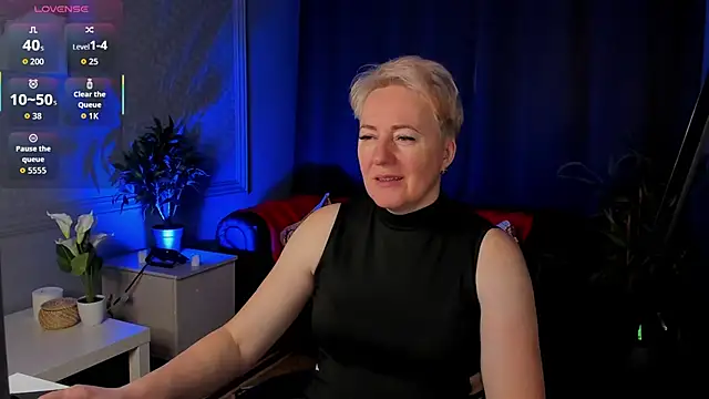 Nika Smit online show from 1, 2, 2026