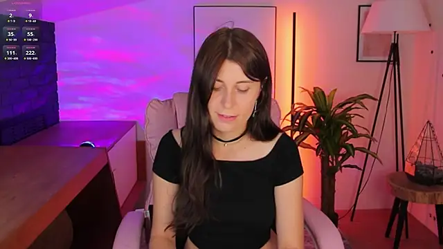 Hailey Green online show from 17, 9, 2025