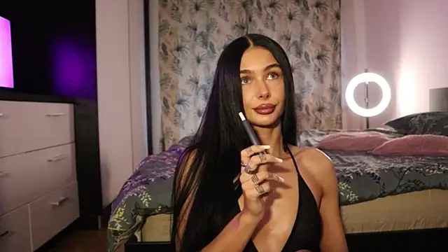 IvyKaelani online show from 26, 11, 2025