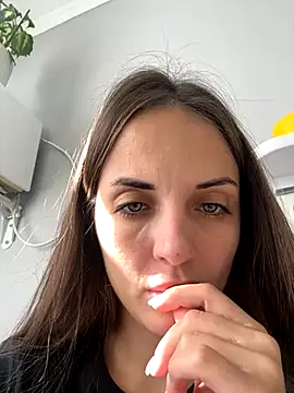 AmiLavs online show from 1, 10, 2025