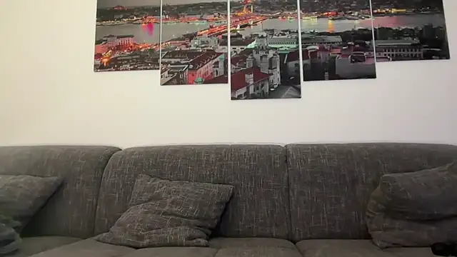 Snapshot of EmilyWi_ chatting on 18, 2, 2025 EmilyWi  online show from 18, 2, 2025