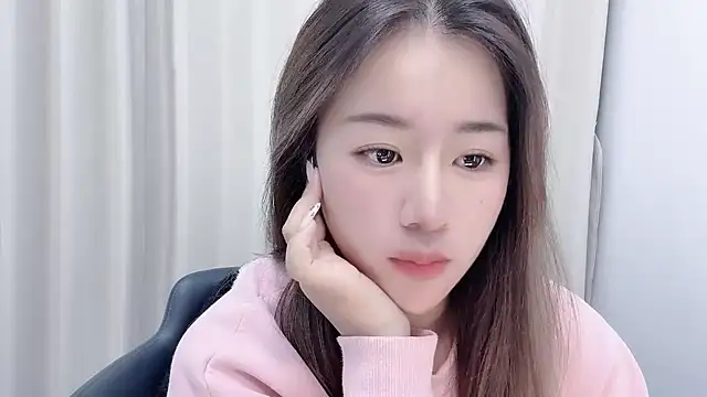 chloe-01 online show from 5, 12, 2024