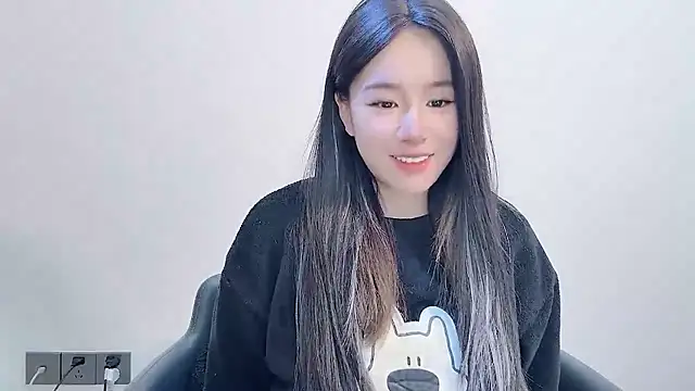 chloe-01 online show from 14, 12, 2025