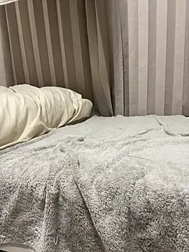 mochi mo chi  online show from 25, 11, 2025