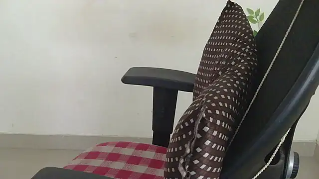 punemodel online show from 5, 4, 2026