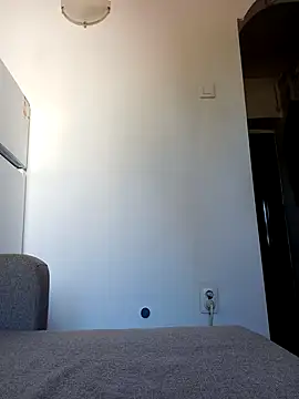 Virgin Pussy Love online show from 16, 9, 2025