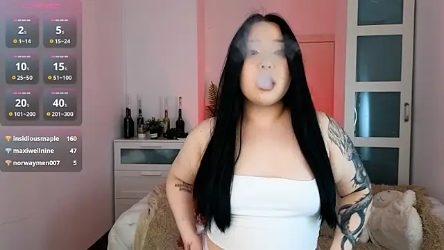 Snapshot of mei_honey_ chatting on 4, 3, 2025 mei honey  online show from 4, 3, 2025