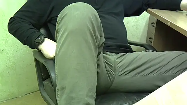 Snapshot of nikdov3 chatting on 5, 2, 2026 nikdov3 online show from 5, 2, 2026