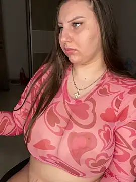 Snapshot of KarinaCelinne chatting on 12, 11, 2025 KarinaCelinne online show from 12, 11, 2025