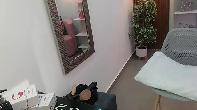 Dalila Sky online show from 25, 3, 2026