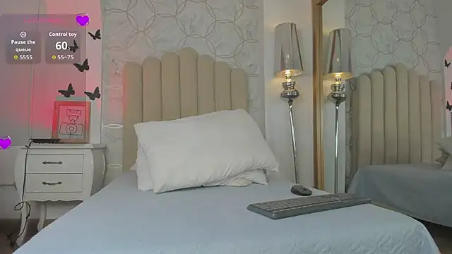 Foxy200   online show from 26, 3, 2026