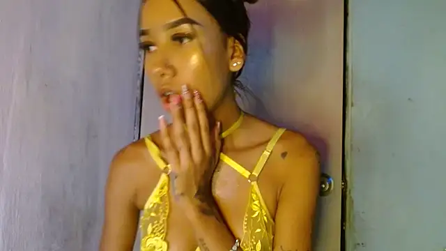 dulcelatina222 online show from 20, 3, 2026