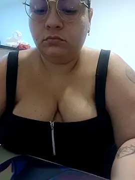 Snapshot of carola_hotwife chatting on 11, 5, 2026 carola hotwife online show from 11, 5, 2026