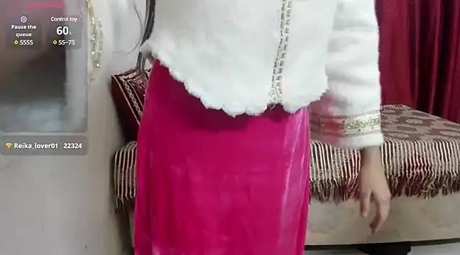 Reika 01 online show from 13, 2, 2025