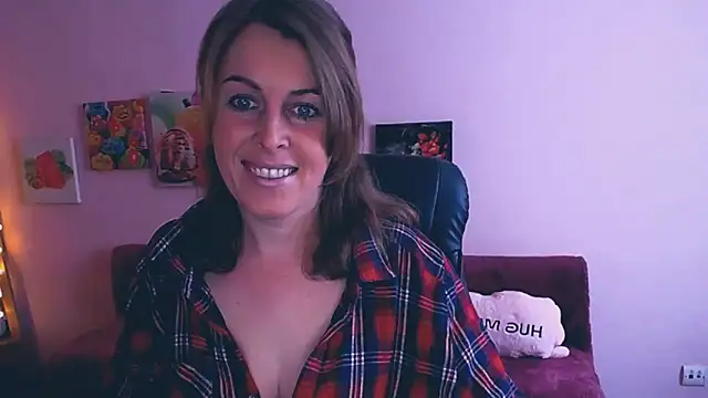 Hot Milady online show from 14, 2, 2025