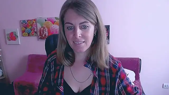 Hot Milady online show from 5, 3, 2025