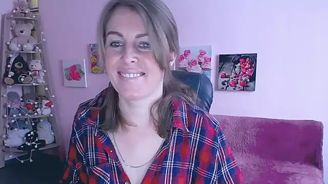 Hot Milady online show from 19, 3, 2025