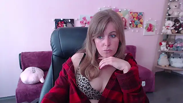 Hot Milady online show from 19, 5, 2026