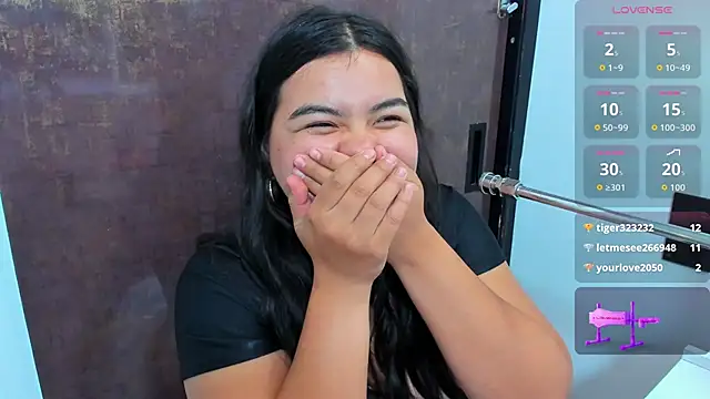 Snapshot of klhoe_boobs chatting on 29, 10, 2025 klhoe boobs online show from 29, 10, 2025