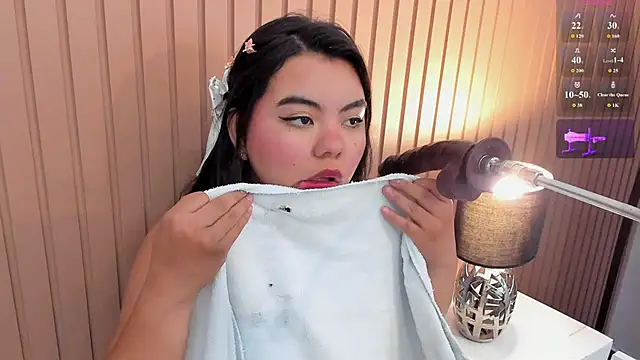 Snapshot of klhoe_boobs chatting on 15, 2, 2026 klhoe boobs online show from 15, 2, 2026