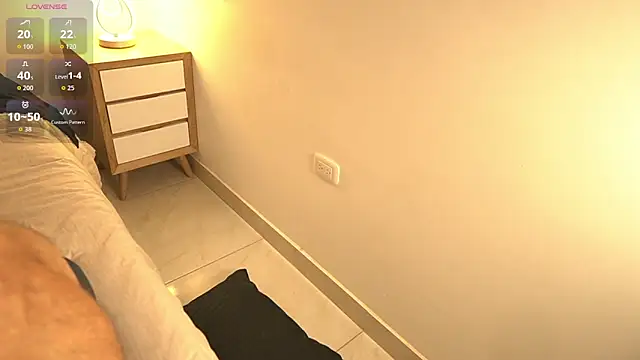 Snapshot of Bonnypetite- chatting on 24, 10, 2025 Bonnypetite- online show from 24, 10, 2025