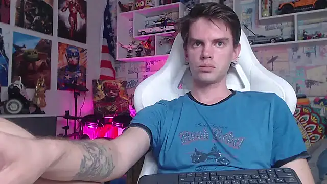 Snapshot of Mike_Burn chatting on 12, 3, 2025 Mike Burn online show from 12, 3, 2025