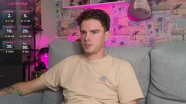 Snapshot of Mike_Burn chatting on 28, 10, 2025 Mike Burn online show from 28, 10, 2025