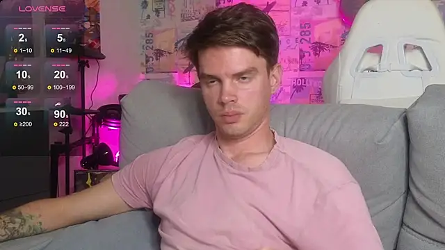 Snapshot of Mike_Burn chatting on 10, 11, 2025 Mike Burn online show from 10, 11, 2025