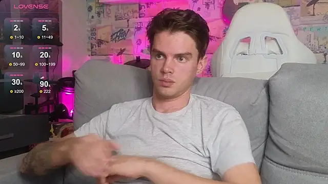 Snapshot of Mike_Burn chatting on 15, 11, 2025 Mike Burn online show from 15, 11, 2025