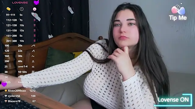 Lillianhot68 online show from 3, 2, 2025