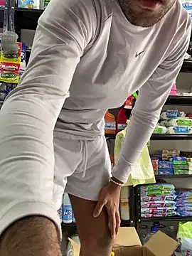 JuanZapata33 online show from 14, 12, 2024