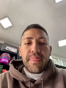 JuanZapata33 online show from 27, 1, 2025