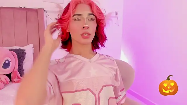 Snapshot of CamiloDoumit chatting on 20, 10, 2025 CamiloDoumit online show from 20, 10, 2025