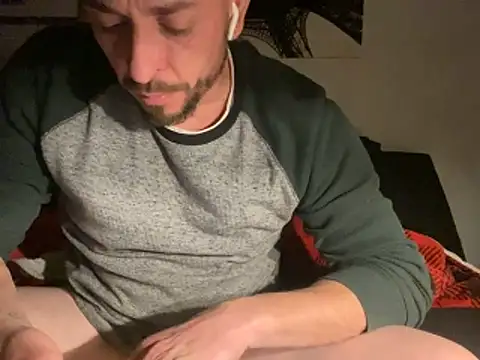 Gman143187 online show from 14, 12, 2025