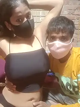 Snapshot of Indian_Couple3 chatting on 4, 12, 2024 Indian Couple3 online show from 4, 12, 2024