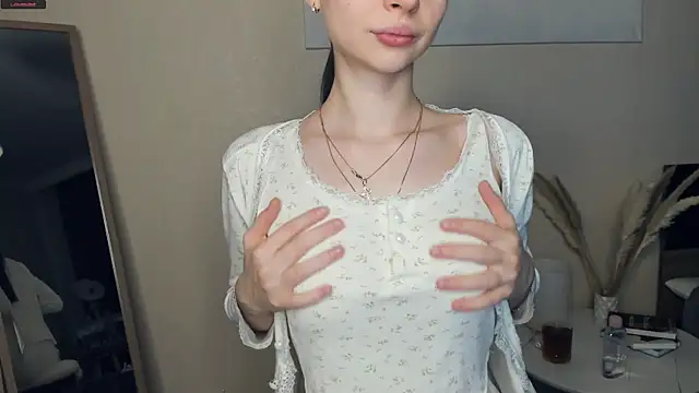 MaryJacksoon online show from 25, 11, 2025