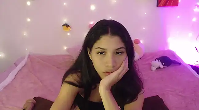 Snapshot of AmberJeong chatting on 4, 12, 2024 AmberJeong online show from 4, 12, 2024