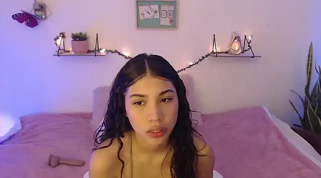 Snapshot of AmberJeong chatting on 11, 12, 2024 AmberJeong online show from 11, 12, 2024