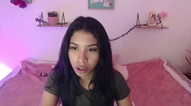 Snapshot of AmberJeong chatting on 24, 12, 2024 AmberJeong online show from 24, 12, 2024