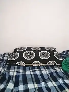 Snapshot of Tota_Khan chatting on 13, 9, 2025 Tota Khan online show from 13, 9, 2025