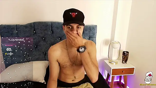 Snapshot of Amadeo_Wild chatting on 6, 12, 2024 Amadeo Wild online show from 6, 12, 2024