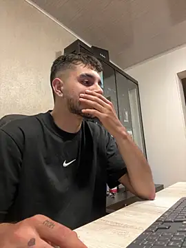 Snapshot of Amadeo_Wild chatting on 22, 9, 2025 Amadeo Wild online show from 22, 9, 2025